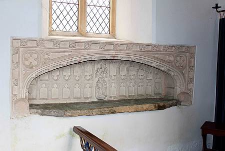Yarnscombe - Tomb Detail